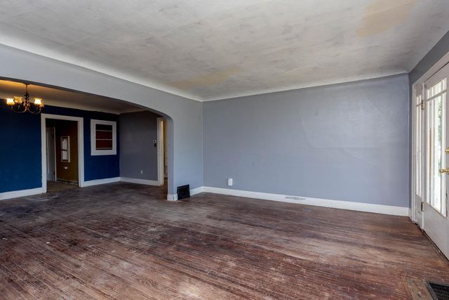 4311 N Lincoln St, Spokane, WA 99205