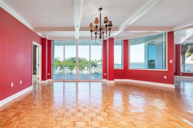 2 SEASIDE LANE 103, Belleair, FL 33756