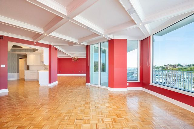 2 SEASIDE LANE 103, Belleair, FL 33756