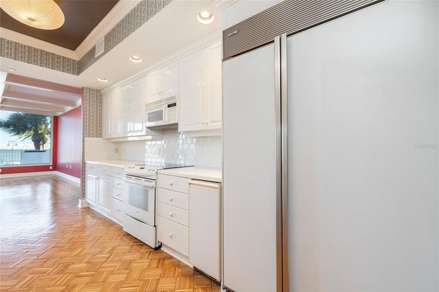 2 SEASIDE LANE 103, Belleair, FL 33756