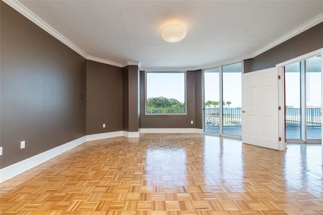 2 SEASIDE LANE 103, Belleair, FL 33756