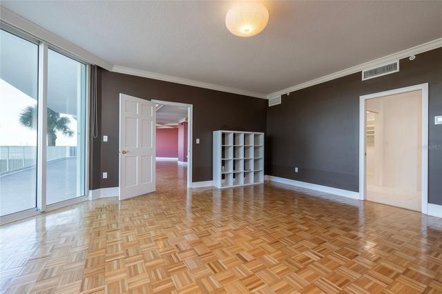 2 SEASIDE LANE 103, Belleair, FL 33756