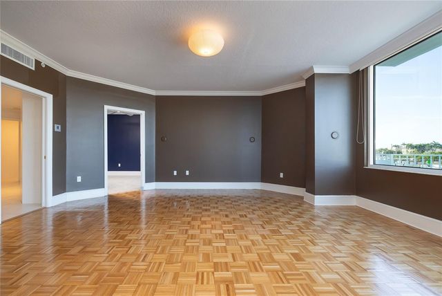 2 SEASIDE LANE 103, Belleair, FL 33756