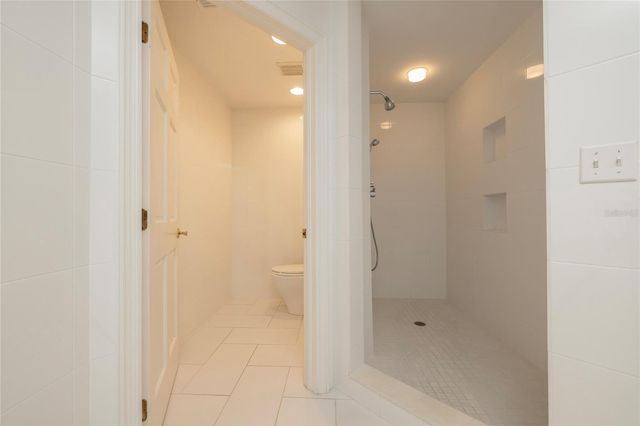 2 SEASIDE LANE 103, Belleair, FL 33756