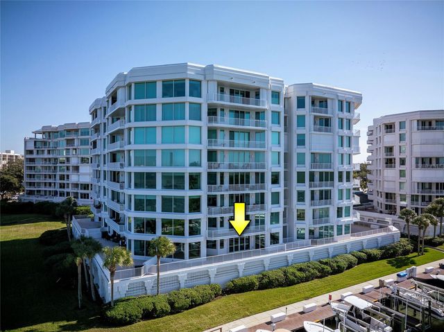 2 SEASIDE LANE 103, Belleair, FL 33756