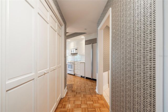 2 SEASIDE LANE 103, Belleair, FL 33756