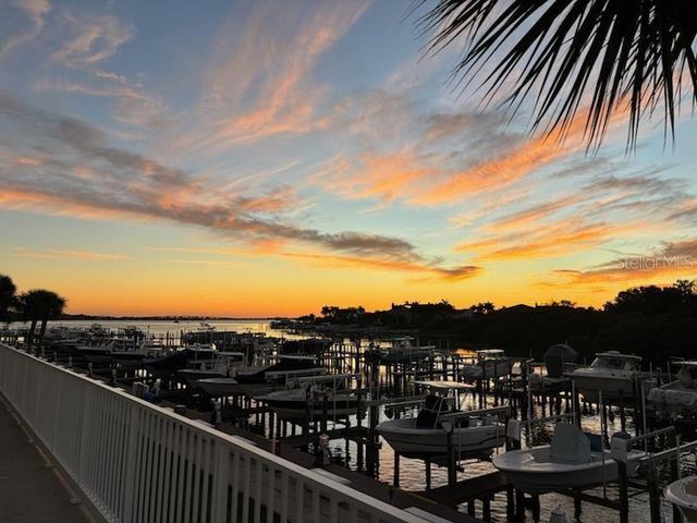 2 SEASIDE LANE 103, Belleair, FL 33756