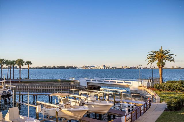 2 SEASIDE LANE 103, Belleair, FL 33756