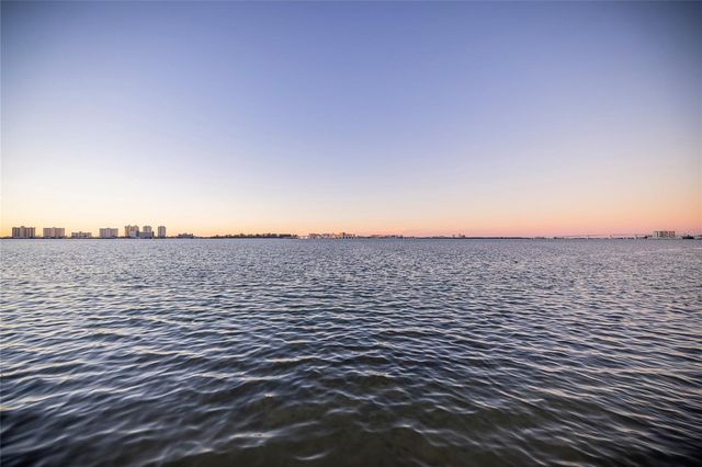 2 SEASIDE LANE 103, Belleair, FL 33756