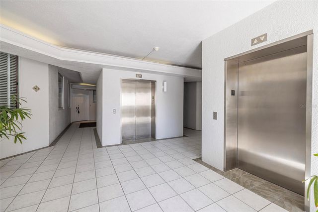 2 SEASIDE LANE 103, Belleair, FL 33756