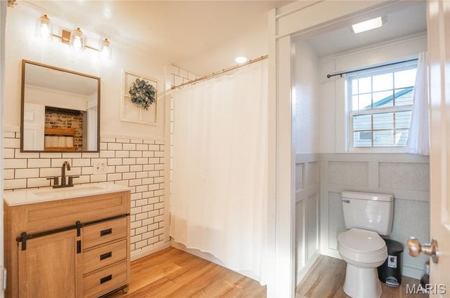 125 W Saint Francis Street, Dexter, MO 63841