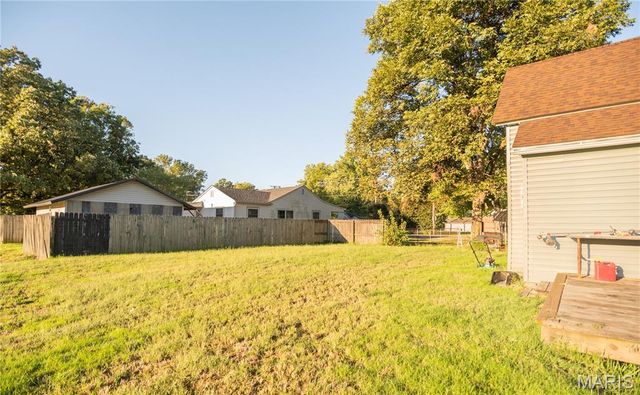 125 W Saint Francis Street, Dexter, MO 63841