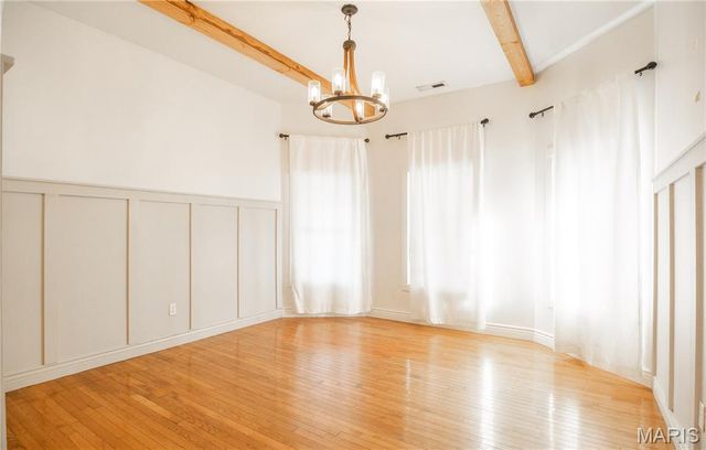 125 W Saint Francis Street, Dexter, MO 63841