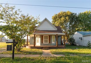 125 W Saint Francis Street, Dexter, MO 63841