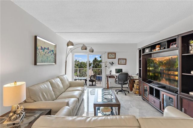 95 N Birch Road 405, Fort Lauderdale, FL 33304