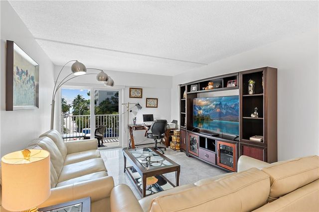 95 N Birch Road 405, Fort Lauderdale, FL 33304
