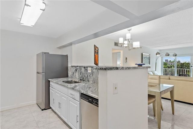 95 N Birch Road 405, Fort Lauderdale, FL 33304