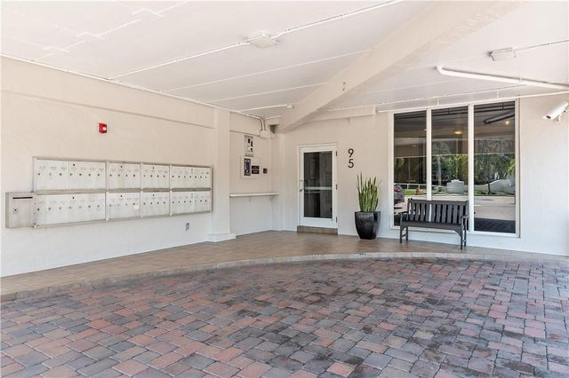 95 N Birch Road 405, Fort Lauderdale, FL 33304