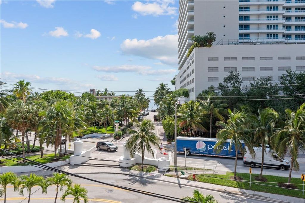 95 N Birch Road 405, Fort Lauderdale, FL 33304