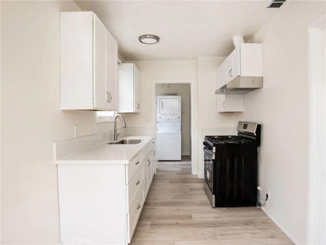 529 E Walnut Avenue A, El Segundo, CA 90245