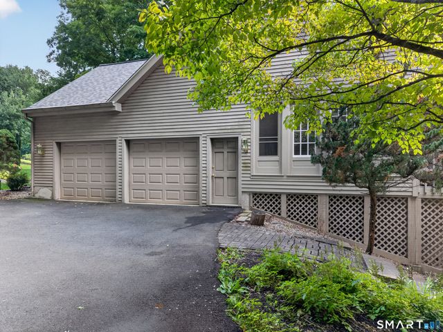 179 Sherwood Drive, Glastonbury, CT 06033