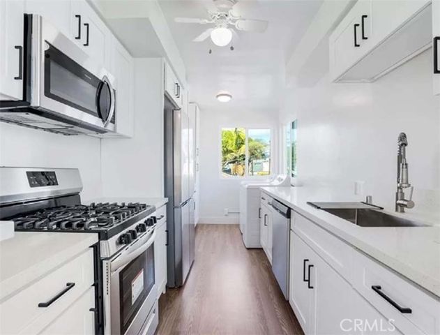 1813 9th Street, Santa Monica, CA 90404