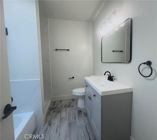 1813 9th Street, Santa Monica, CA 90404