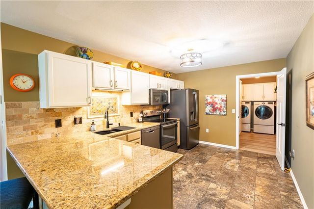 13944 Kenneth Court, Leawood, KS 66224