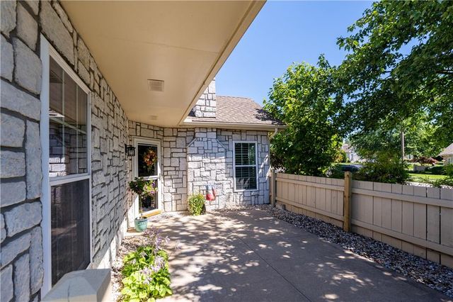 13944 Kenneth Court, Leawood, KS 66224