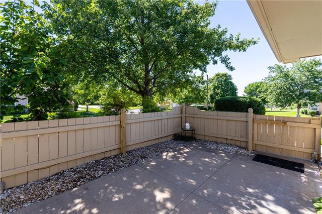 13944 Kenneth Court, Leawood, KS 66224