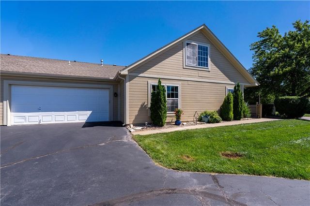 13944 Kenneth Court, Leawood, KS 66224