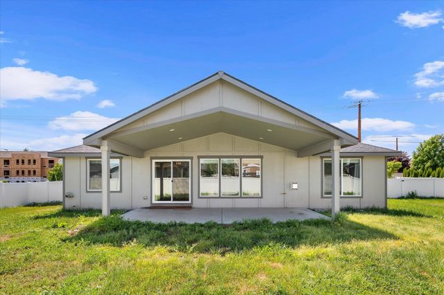 7702 N Five Mile Rd, Spokane, WA 99208