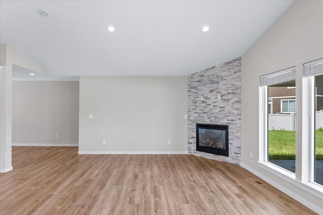 7702 N Five Mile Rd, Spokane, WA 99208