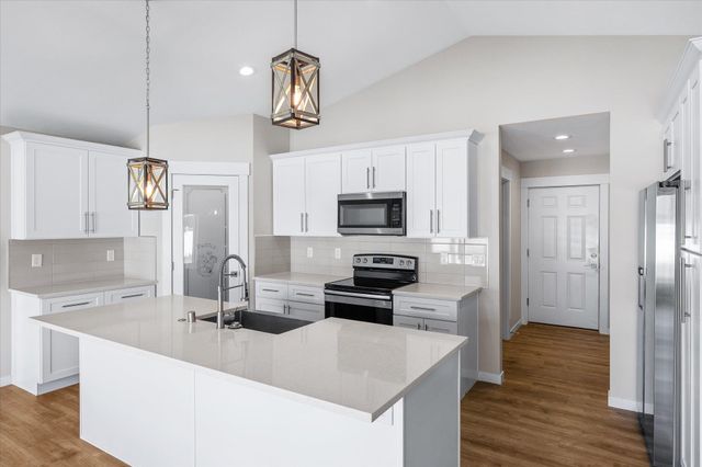7702 N Five Mile Rd, Spokane, WA 99208