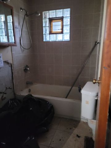 7911 45th Street, Lyons, IL 60534