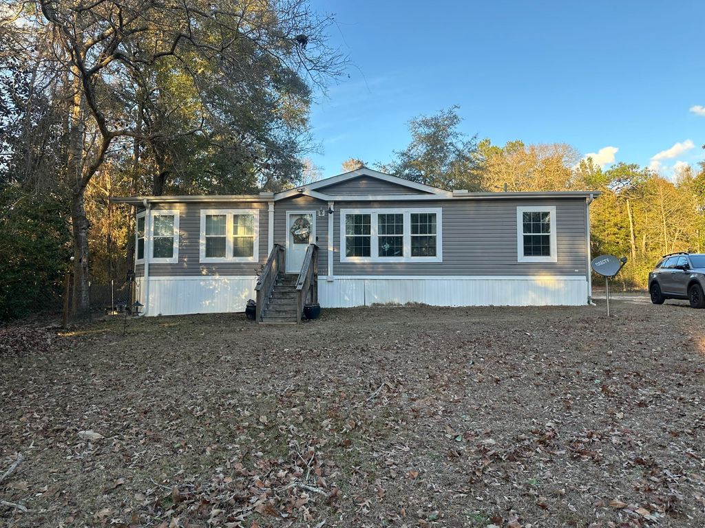 55 Patrick Drive, Defuniak Springs, FL 32433