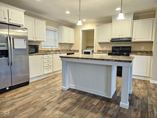 208 Loop Road, Bunnlevel, NC 28323