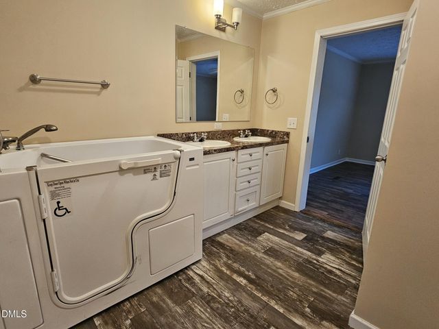 208 Loop Road, Bunnlevel, NC 28323