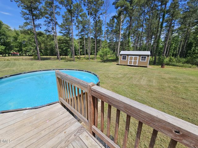 208 Loop Road, Bunnlevel, NC 28323