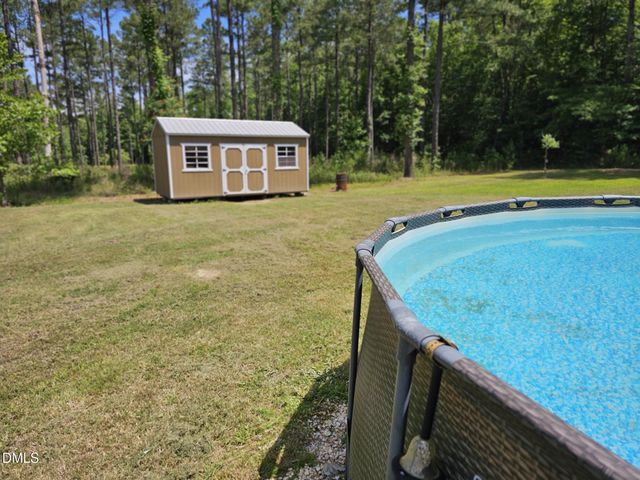 208 Loop Road, Bunnlevel, NC 28323
