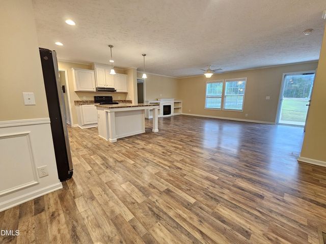 208 Loop Road, Bunnlevel, NC 28323