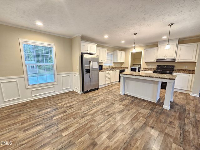 208 Loop Road, Bunnlevel, NC 28323