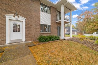 1112 49th Street 2, West Des Moines, IA 50266