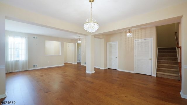 84 Patriots Way, Franklin Twp., NJ 08873