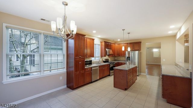 84 Patriots Way, Franklin Twp., NJ 08873