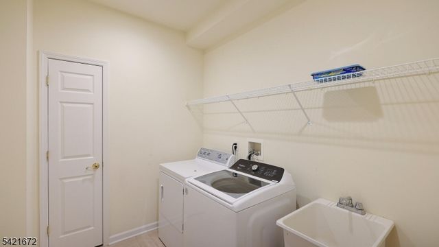 84 Patriots Way, Franklin Twp., NJ 08873