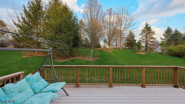 84 Patriots Way, Franklin Twp., NJ 08873