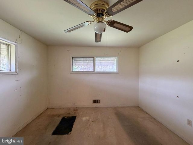 6402 MCCLEAN BLVD, Baltimore, MD 21214