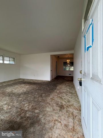 6402 MCCLEAN BLVD, Baltimore, MD 21214