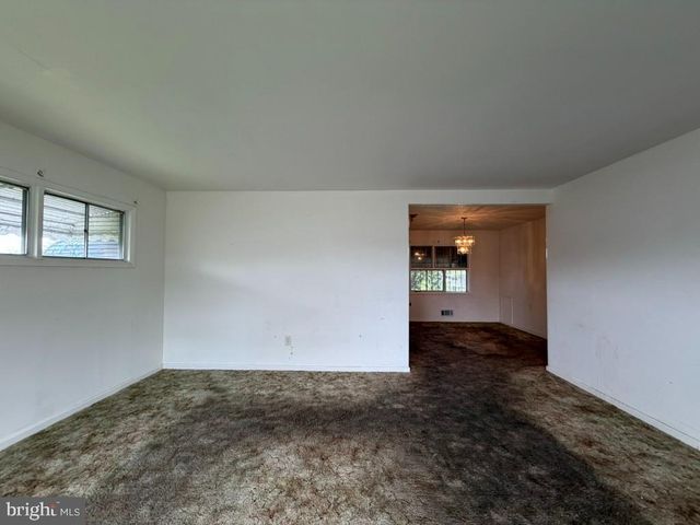 6402 MCCLEAN BLVD, Baltimore, MD 21214
